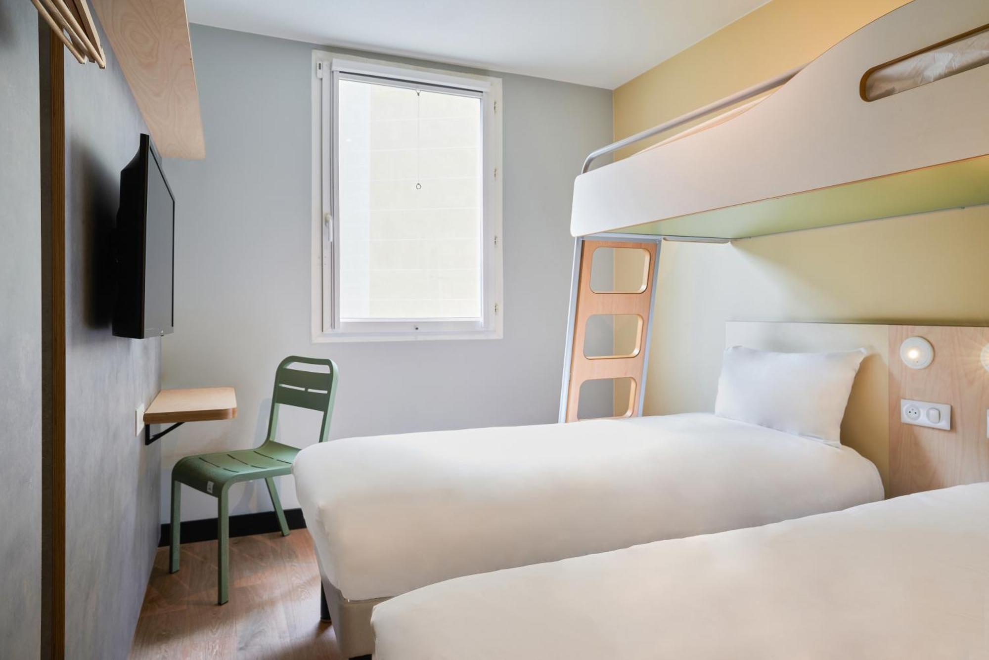 Ibis Budget Saint-Maurice Exterior photo